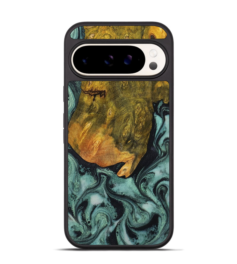 Pixel 9 Wood Phone Case - Tatiana (Green, 806439)
