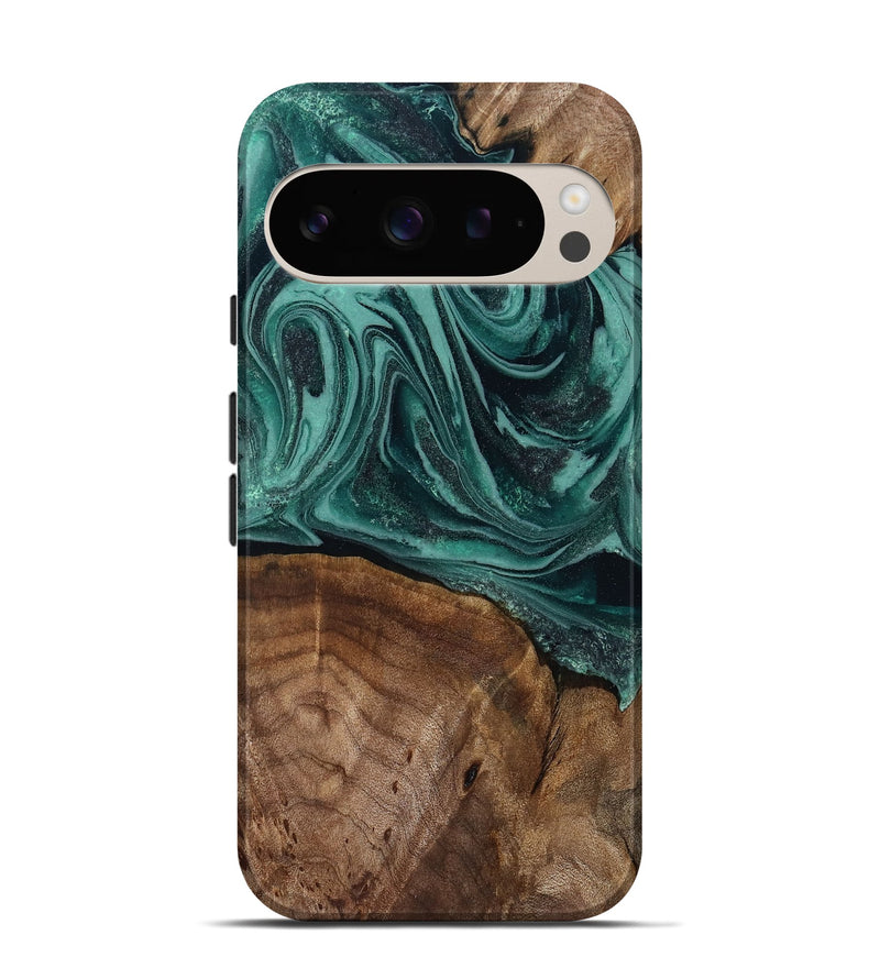 Pixel 9 Wood Live Edge Phone Case - Jaquan (Green, 809029)