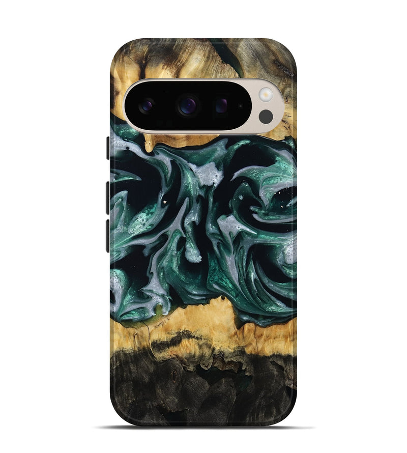 Pixel 10 Wood Live Edge Phone Case - Linnie (Green, 809792)