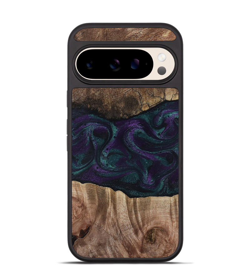 Pixel 10 Pro Wood Phone Case - Burt (Green, 811987)