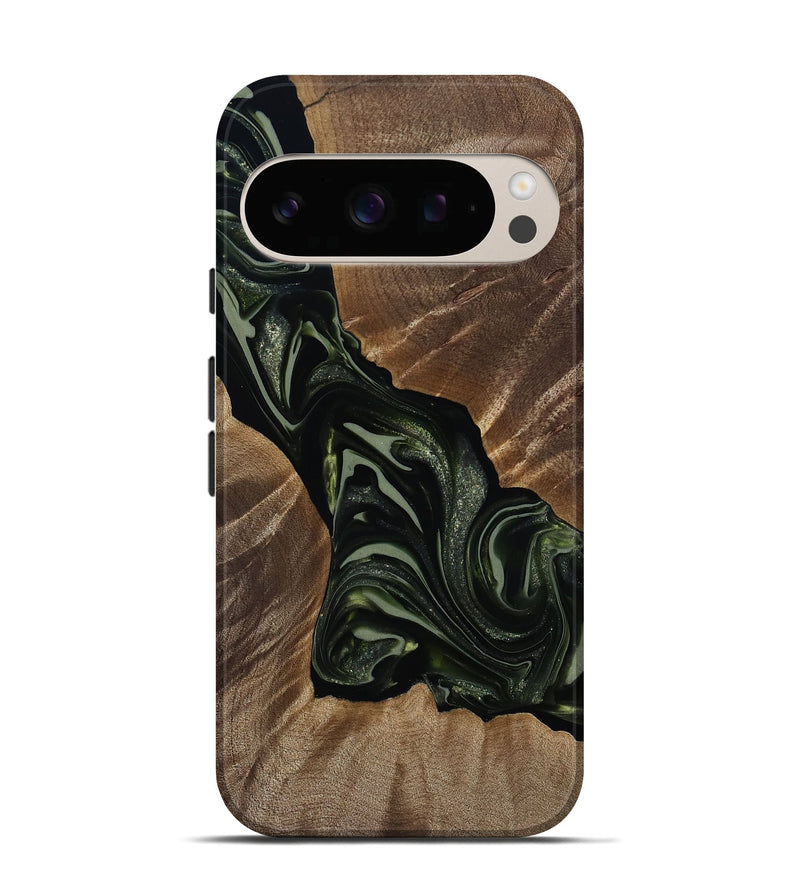 Pixel 10 Wood Live Edge Phone Case - Darron (Green, 812233)