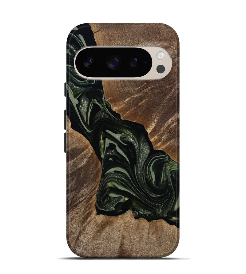 Pixel 9 Pro Wood Live Edge Phone Case - Darron (Green, 812233)