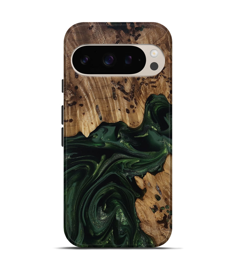 Pixel 9 Wood Live Edge Phone Case - Brant (Green, 814773)