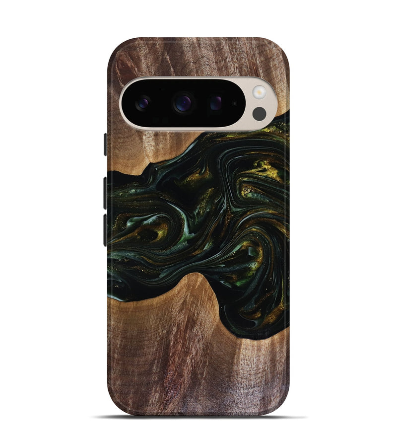 Pixel 10 Wood Live Edge Phone Case - Rashad (Green, 817927)