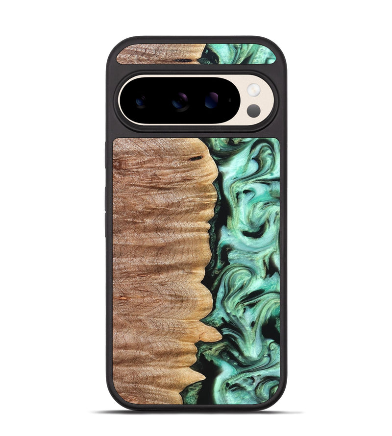Pixel 10 Wood Phone Case - Mont (Green, 821226)