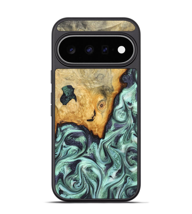 Pixel 11 Pro Wood Phone Case - Crissy (Green, 823643)