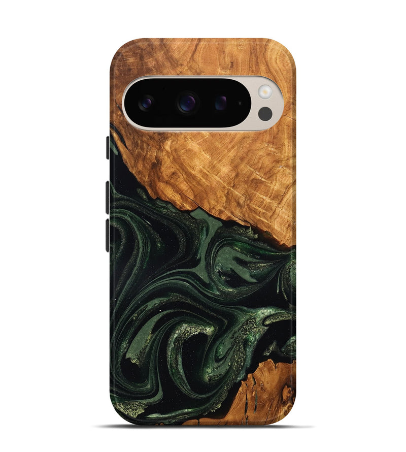 Pixel 9 Wood Live Edge Phone Case - Velvet (Green, 824310)