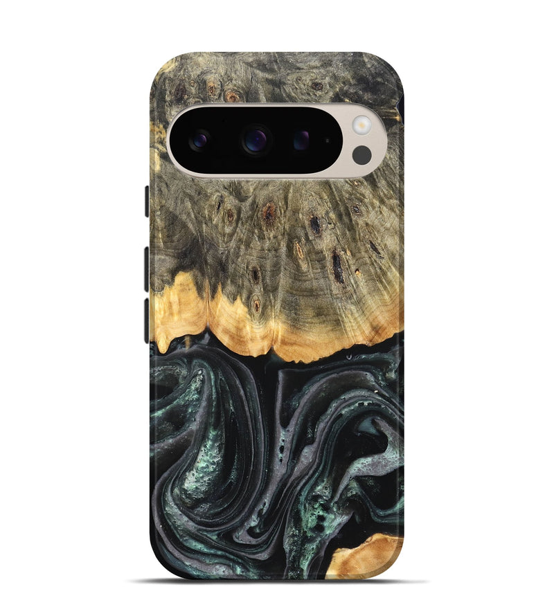 Pixel 9 Wood Live Edge Phone Case - Cielo (Green, 824991)
