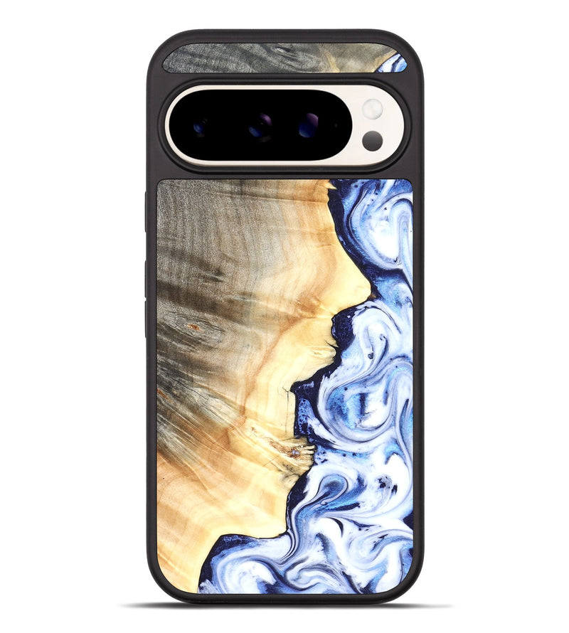 Pixel 10 Pro XL Wood Phone Case - Clover (Blue, 826430)