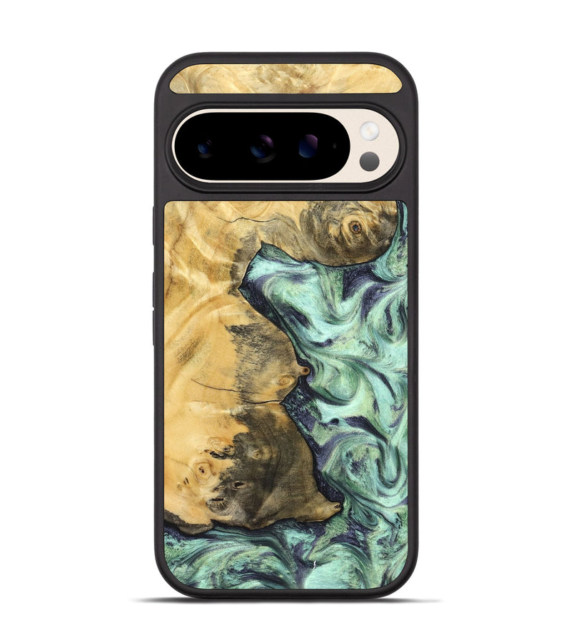 Pixel 10 Wood Phone Case - Loyal (Green, 827778)