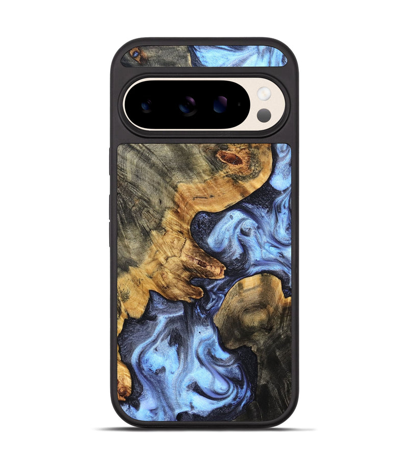 Pixel 10 Wood Phone Case - Winnie (Blue, 831951)