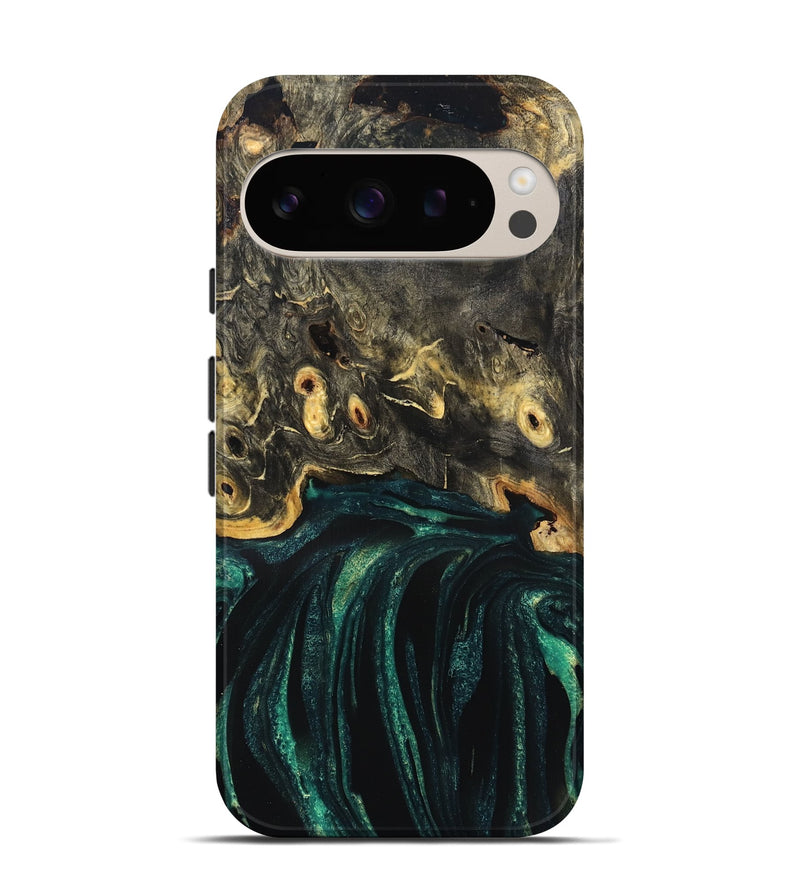 Pixel 9 Wood Live Edge Phone Case - Gust (Green, 832181)