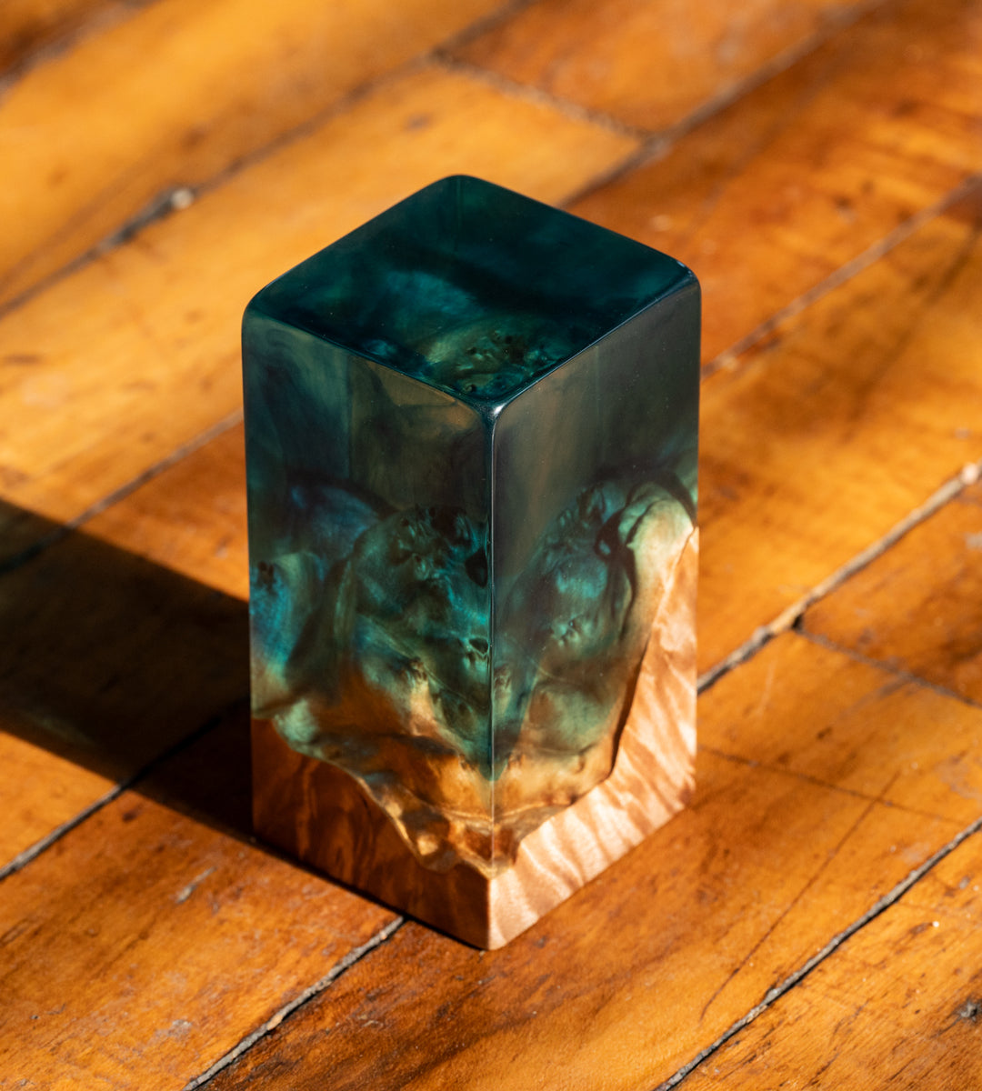Bobby Monolith