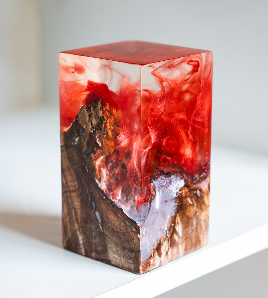 Scarlett Monolith