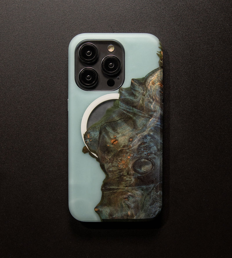 Carved Reserve Live Edge Case - iPhone 14 Pro (Valentina, 227)