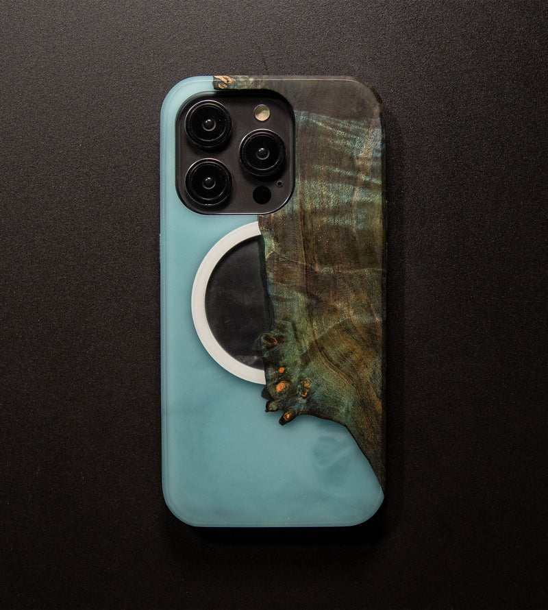 Carved Reserve Live Edge Case - iPhone 14 Pro (Hunter, 232)
