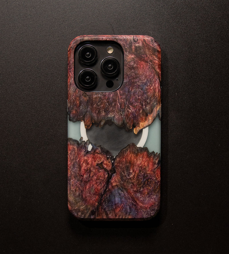 Carved Reserve Live Edge Case - iPhone 14 Pro (Jordan, 219)