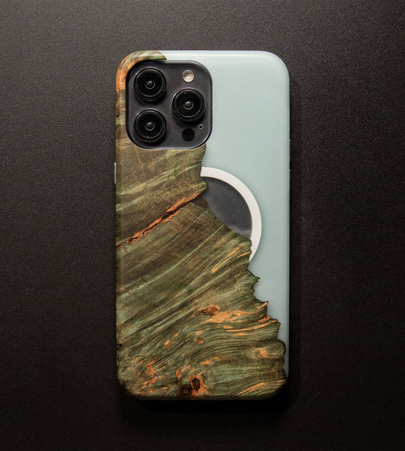 Carved Reserve Live Edge Case - iPhone 14 Pro Max (Nora, 173)