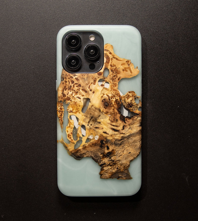 Carved Reserve Live Edge Case - iPhone 14 Pro Max (Riley, 167)
