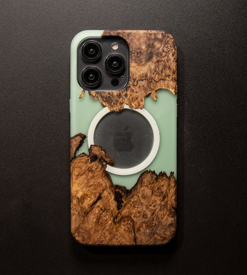 Carved Reserve Live Edge Case - iPhone 14 Pro Max (Everly, 186)